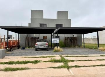 Departamento · 85m² · 4 Ambientes · 2 Cocheras · Venta Duplex en Docta Av (Etapa 3) Casa a Estrenar - 2 Dorm. C/cochera. Zona Privilegiada