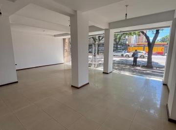 Local comercial · 70m² · 1 Ambiente · Local Comercial en Alquiler - Guemes
