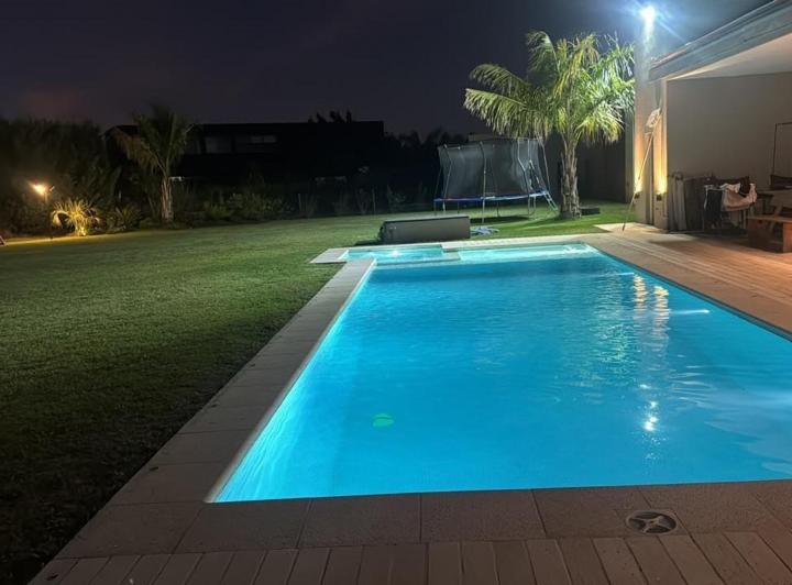 Casa · 475m² · 6 Ambientes · 4 Cocheras