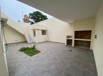 Casa · 90m² · 3 Ambientes · 2 Cocheras · Casa en Venta