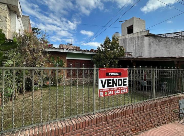Casa · 250m² · 3 Dormitorios · 1 Cochera