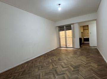 Departamento de 2 ambientes, Belgrano · Alquiler en Belgrano: Amplio 2 Ambientes a Pasos de Cabildo