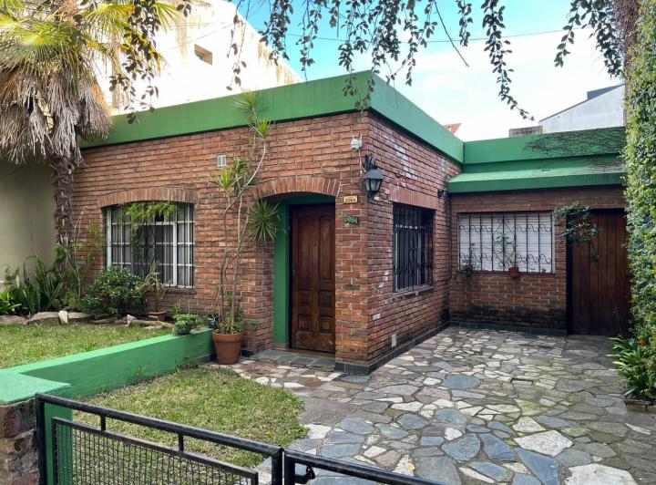 Casa · 120m² · 4 Ambientes · 1 Cochera