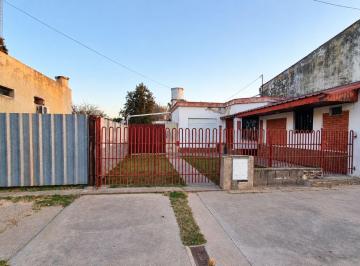 Casa · 432m² · 6 Ambientes · 2 Cocheras · En Venta Casa, Local y Galpones en Cintra Cordoba