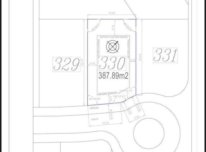Terreno · 388m²
