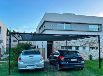Casa · 3 Ambientes · 1 Cochera · Casa en Manuel B Gonnet