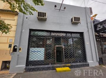 Local comercial · 72m² · Alquiler Local en Sarandi