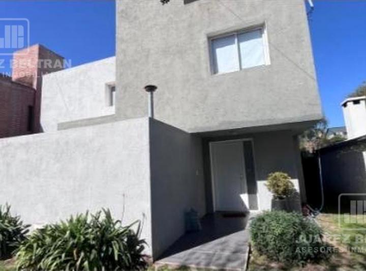 Casa · 291m² · 7 Ambientes · 1 Cochera