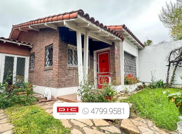 Casa · 142m² · 4 Ambientes · 2 Cocheras