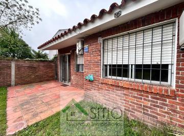 Casa · 100m² · 8 Ambientes · 2 Cocheras · Casa en Lomas de Solymar Sur, 3 Dorm.