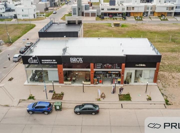 Local comercial · 67m²