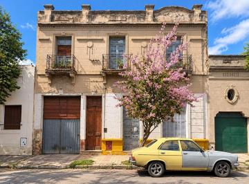 Casa · 300m² · 4 Ambientes · 12 Cocheras · Se Vende Propiedad Gran Potencial Pueyrredon