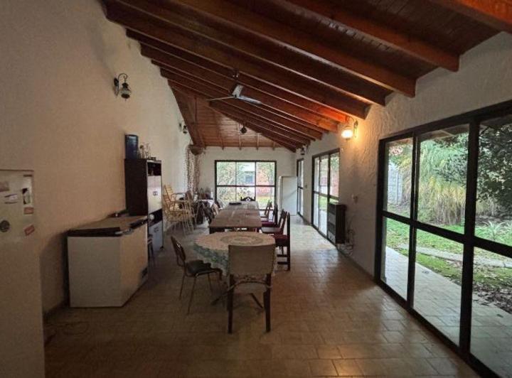 Casa · 200m² · 4 Ambientes · 1 Cochera