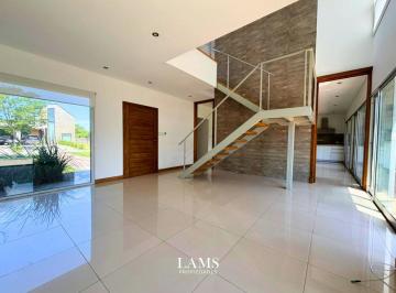 Casa · 800m² · 5 Ambientes · 1 Cochera · Alquiler - Casa 5 Ambientes con Pileta - Arenas del Sur