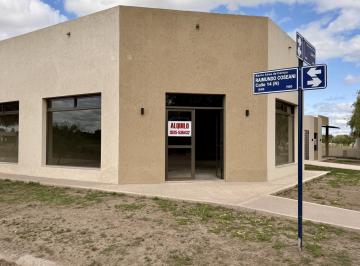 Local comercial · 200m² · Local Comercial en Alquiler en Esquina con Cocina y Dos Baños – Colonia Caroya