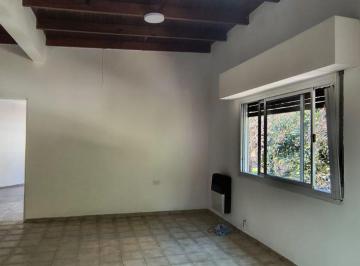 Casa de 3 ambientes, La Plata · Alquiler de Casa en La Plata Calle 13 Esq 60