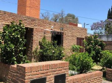 PH · 70m² · 4 Ambientes · 2 Cocheras · PH en Bajo Palermo