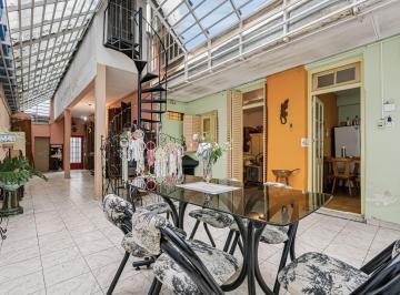 Casa · 100m² · 7 Ambientes · 1 Cochera · Casa 7 Amb Venta V Luro Jardín Pileta Lote Propio