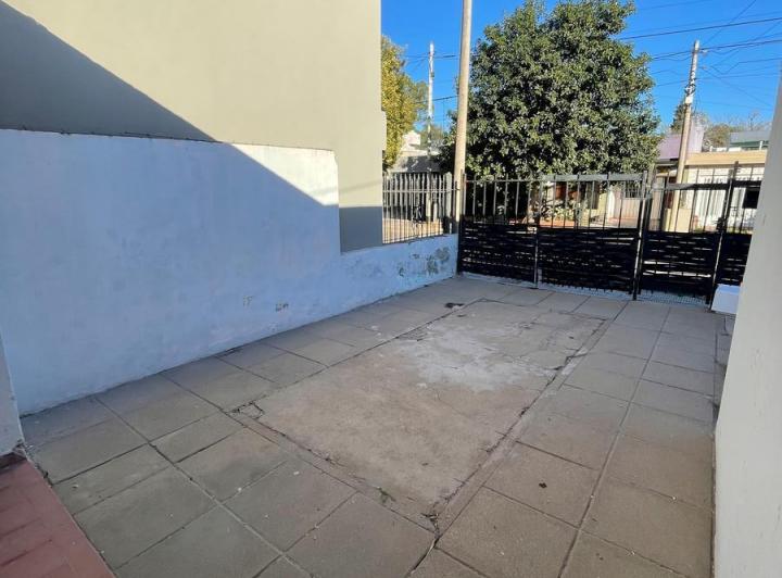 Casa · 100m² · 4 Ambientes · 1 Cochera
