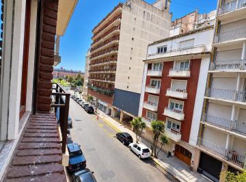Departamento · 29m² · 1 Ambiente · Amplio Monoambiente a La Calle Zona Plaza Colon