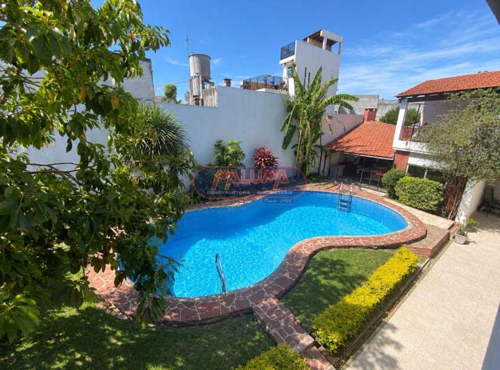 Casa · 420m² · 7 Ambientes