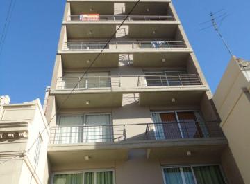 Departamento de 2 ambientes, Lomas de Zamora · Excelente Departamento a m de La Estacion Banfield