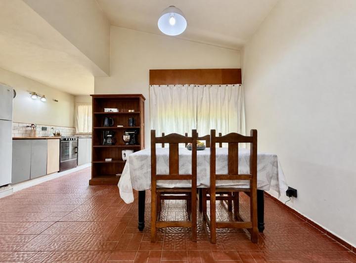 Casa · 210m² · 3 Ambientes · 1 Cochera