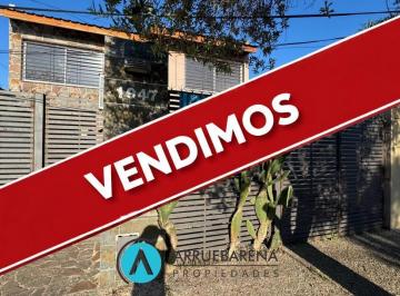 Casa · 63m² · 3 Ambientes · 1 Cochera · Apto Credito - Venta Duplex 3 Ambientes con Cochera en Banfield Oeste
