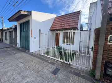 Casa · 175m² · 5 Ambientes · 2 Cocheras · Casa en Venta - Tolosa - La Plata
