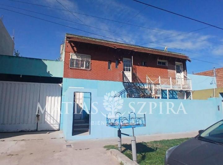 Casa · 120m² · 10 Cocheras