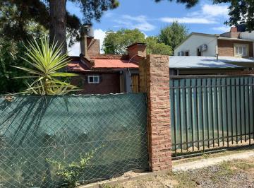 Casa · 55m² · 2 Ambientes · Casa con Pileta a Una Cuadra de La Ruta