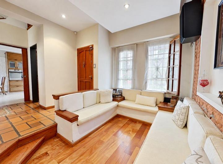 Casa · 143m² · 5 Ambientes