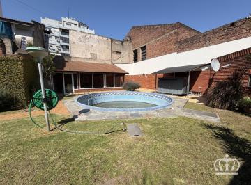 Casa · 222m² · 4 Ambientes · Casa Venta con Pileta y Quincho en Lanús Este