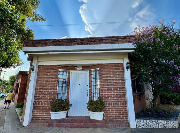 Casa · 150m² · 4 Ambientes · 2 Cocheras