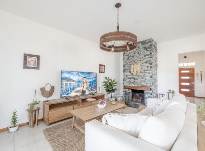 Casa · 196m² · 5 Ambientes · 5 Cocheras