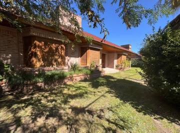 Casa · 165m² · 5 Ambientes · 8 Cocheras · Alquiler Temporada Country Banco Provincia