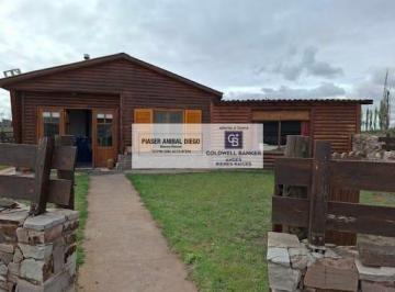 Quinta vacacional · 40000ha · 4 Ambientes · Quinta en Cuadro Benegas