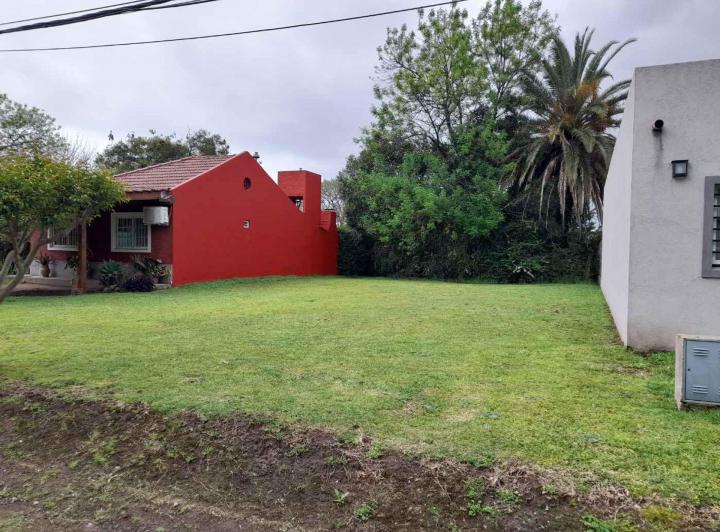 Terreno · 300m²