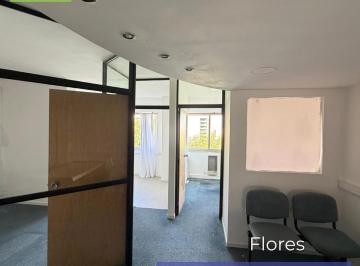 Oficina comercial · 42m² · 3 Ambientes · Oficina en Flores