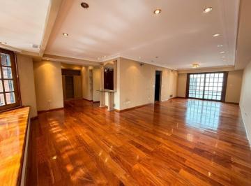 Casa · 321m² · 5 Ambientes · 1 Cochera · Casa en Venta en Flores