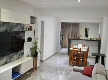 Casa · 75m² · 3 Ambientes · Casa 2 Dorm. Zona Fuerza Aérea, Paraná