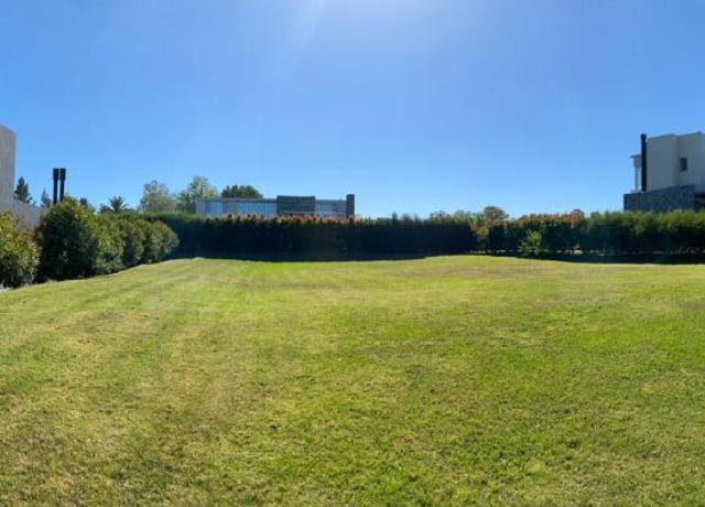 Terreno · 1039m²