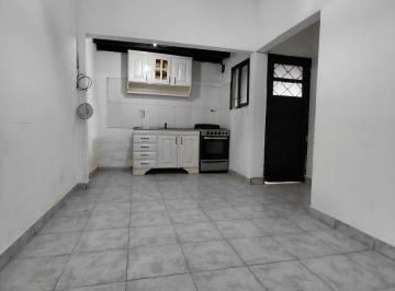 PH de 3 ambientes, Lomas de Zamora · * Sin Expensas * Casa en PH de 3 Amb C/ Patio y Parrilla