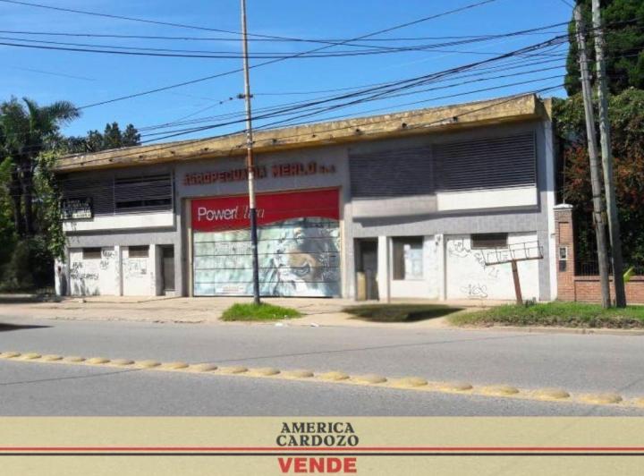 Bodega-Galpón · 1246m²