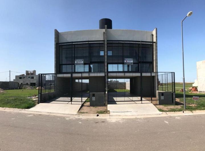 Casa · 150m² · 5 Ambientes · 1 Cochera