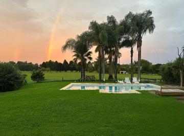 Casa · 450m² · 4 Dormitorios · Casa en Cuba (Fatima)