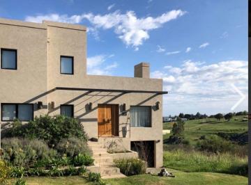 Casa de 6 ambientes, Tandil · Casa de 290 m² con 3 Dorm. en Venta en Uncas