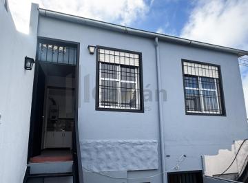 Departamento de 3 ambientes, Avellaneda · Departamento Tipo PH de 3 Amb de 52 m² en Primer Piso P/escalera Al Frente