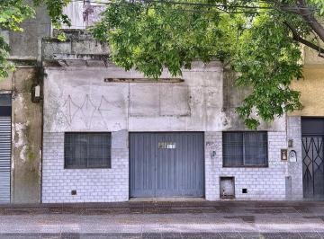 Casa · 170m² · 7 Ambientes · Propiedad en Venta Frente a Estacion Paternal