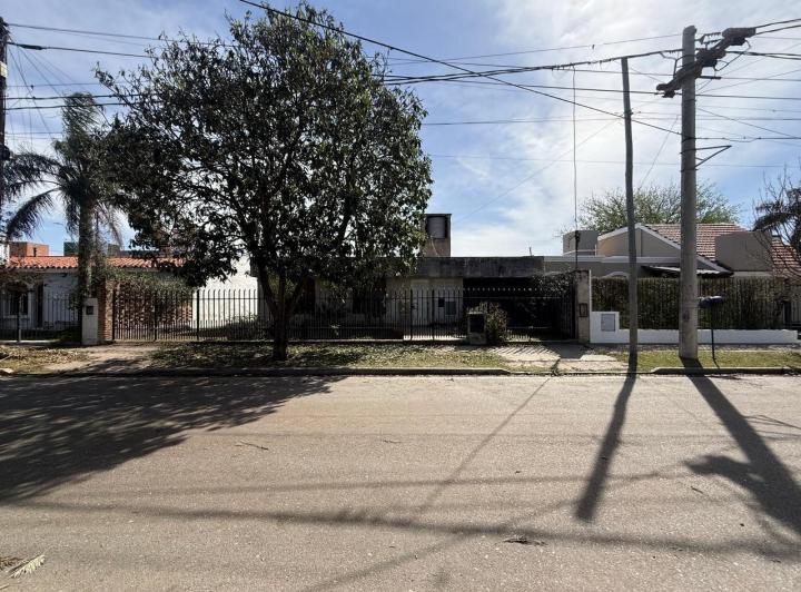 Casa · 164m² · 3 Dormitorios · 1 Cochera